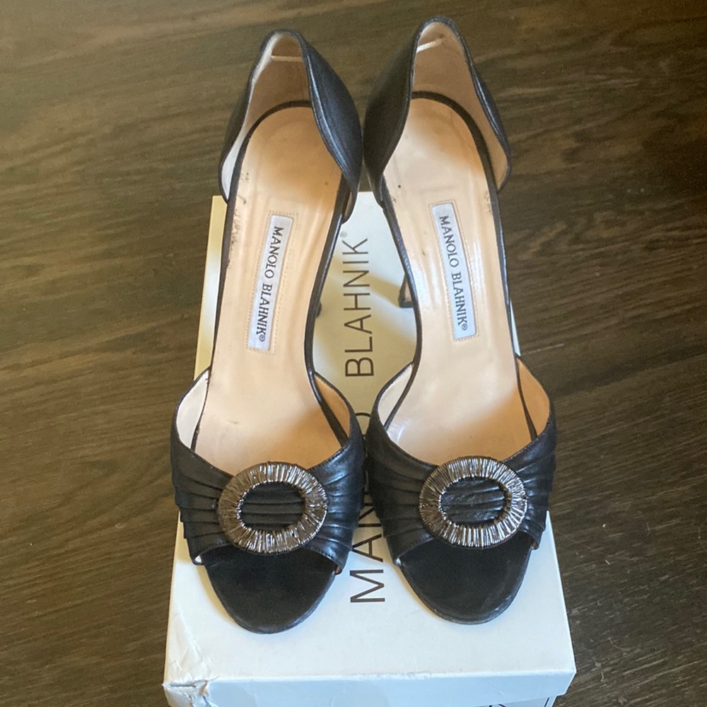 Manolo Blahnik Leather D'Orsay Pumps